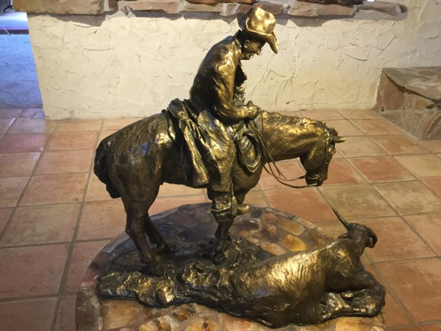 HJN1000B Rancher and Sick Cow (6)