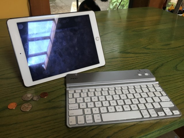 iPad and keyboard, JMN. photo