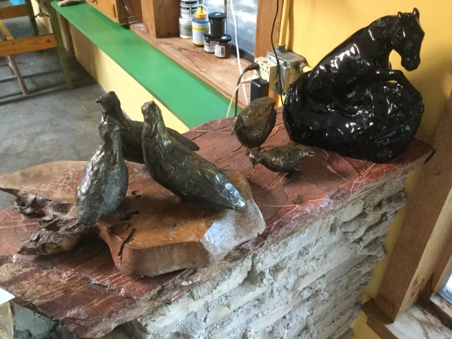 HJN. 3 pieces, quail, horse