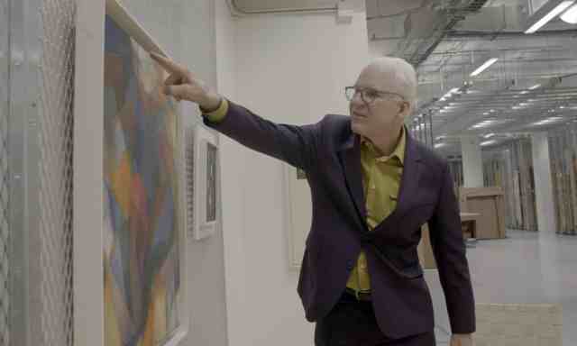 steve martin pointing